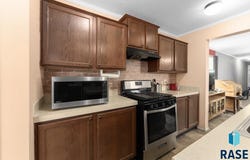 6013 W Flamingo Pl, Sioux Falls, SD 57107