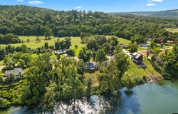 282 RIVERVIEW DRIVE, Norfork, AR 72658