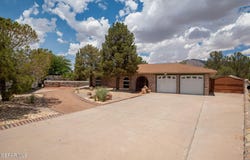 408 Los Seris Place, El Paso, TX 79912