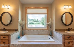 525 THREE RIVERS Drive, Alpine, WY 83128