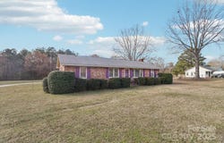 1177 Craigbrow Circle, Chester, SC 29706