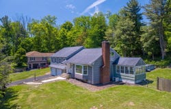 638 River Rd, Chatham Twp., NJ 07928-1261