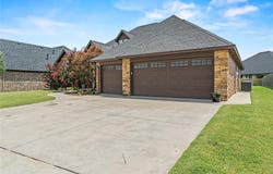 1515 Abbey Road, El Reno, OK 73036