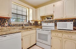 2050 NE 39th Street, Lighthouse Point, FL 33064