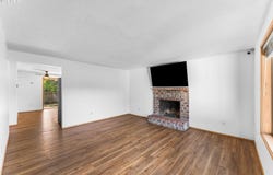 15711 NE 74TH ST, Vancouver, WA 98682