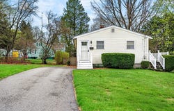 23 Winthrop, Clinton, MA 01510