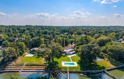 512 E Shore Road, Great Neck, NY 11024