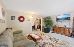 217 GLENVIEW, MARLTON, NJ 08053