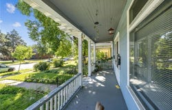 2827 Lyndale Avenue N, Minneapolis, MN 55411