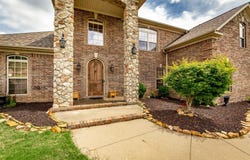 1916 Oakbrook Dr, Sherwood, AR 72120