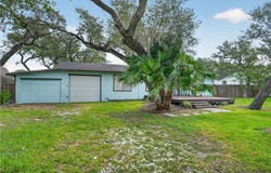 109 Palm Street, Rockport, TX 78382