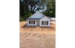 912 Burton Street, Eden, NC 27288