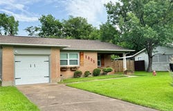 1015 W Sycamore Street, Sherman, TX 75092