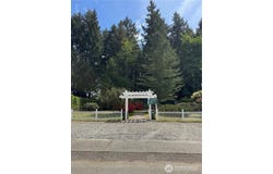 4204 Arbor Court SE, Lacey, WA 98503