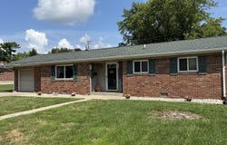 804 Parkview Drive, Rushville, IN 46173