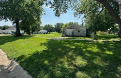 818 L St, Auburn, NE 68305