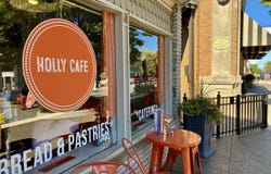 455 Riverside Drive, Holly, MI 48442