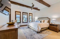 2217 Seabiscuit CV, Spicewood, TX 78669
