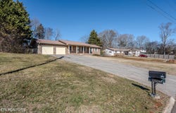 242 Mohawk Circle, Seymour, TN 37865
