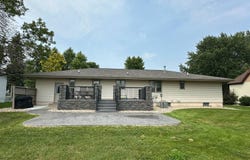 507 W 3rd Street, Sanborn, IA 51248