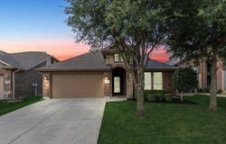 2536 Grey Kingbird Trail, Fort Worth, TX 76244