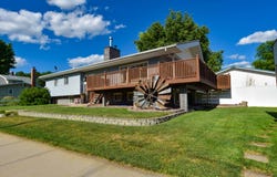 1011 Pacific Street, Cambridge, NE 69022