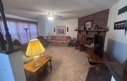 204 Dugan Dr, Cameron, MO 64429