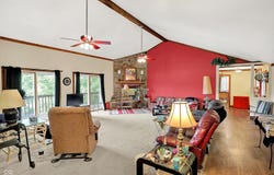 402 N Mohee Drive, Hartford City, IN 47348