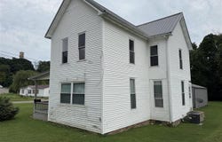 404 W Houston Street, Cloverport, KY 40111
