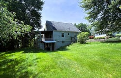 222 W Shaffer Rd, Center Twp, PA 15001