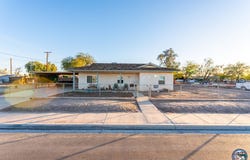 220 W 14th St, Imperial, CA 92251