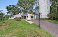 506 Glenburn Road, Clarks Green, PA 18411