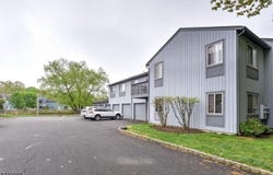64 Drake Ln, Roxbury Twp., NJ 07852-9680