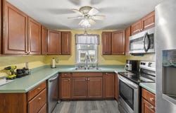 1420 Lakeview Drive, Portage, MI 49002