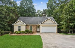 516 Golden Avenue, Dahlonega, GA 30533