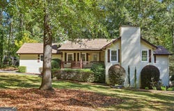 15 Perthshire Drive, Peachtree City, GA 30269
