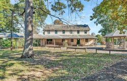 11738 LEESVILLE RD, Lynch Station, VA 24571