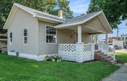 128 W 7th Street, Rochester, IN 46975