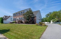 7433 CEDAR ROAD, MACUNGIE, PA 18062