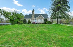 1719 Meyers Ln, Louisville, KY 40216