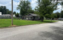 323 Caudle  AVE, Springdale, AR 72764