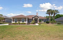 564 DOWLING CIRCLE, LADY LAKE, FL 32159