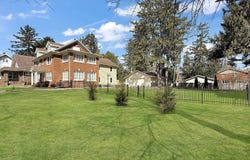 1402 West Lincoln Boulevard, Freeport, IL 61032