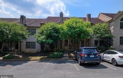 102 BEACON SQUARE, WAYNE, PA 19087