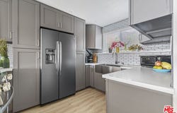 4553 Don Ricardo Dr, Los Angeles, CA 90008