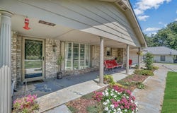 305 E Seger Street, Colony, OK 73021