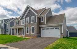 1028 STRAFFORD PLACE, LANCASTER, PA 17601