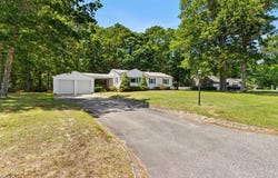 60 Colby Dr, Halifax, MA 02338
