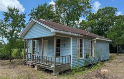 22085 Madison St, Bedias, TX 77831