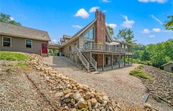 1418 Lake Vue, Roaming Shores, OH 44085